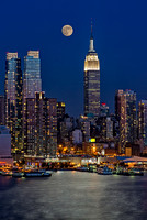 Moonrise along the Empire State Building