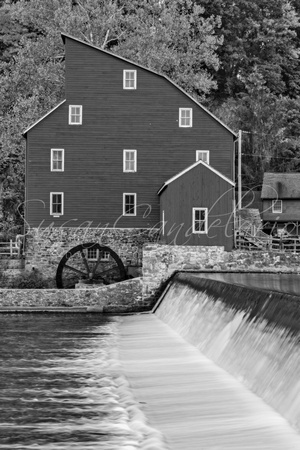 The Red Mill At Clinton BW
