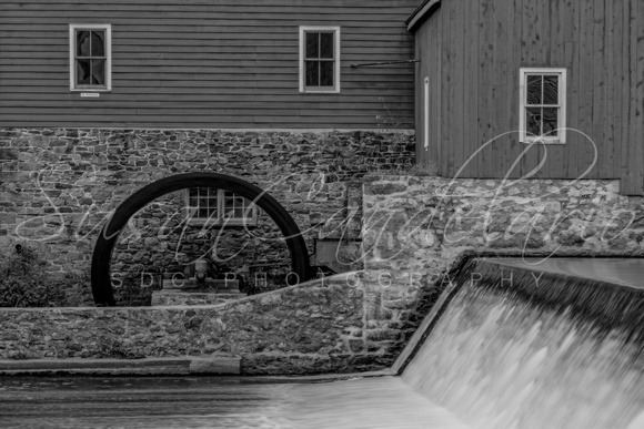 Clinton Red Mill BW